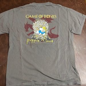 Puppie Love “Game of Bones” graphic tee - size M